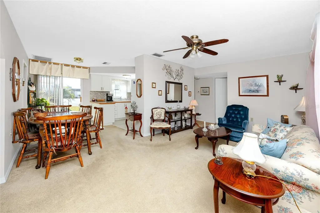 7830 39th Terrace N St Petersburg FL 33709