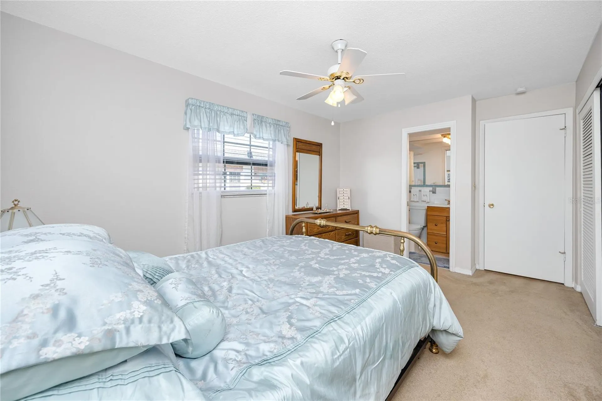 7830 39th Terrace N St Petersburg FL 33709