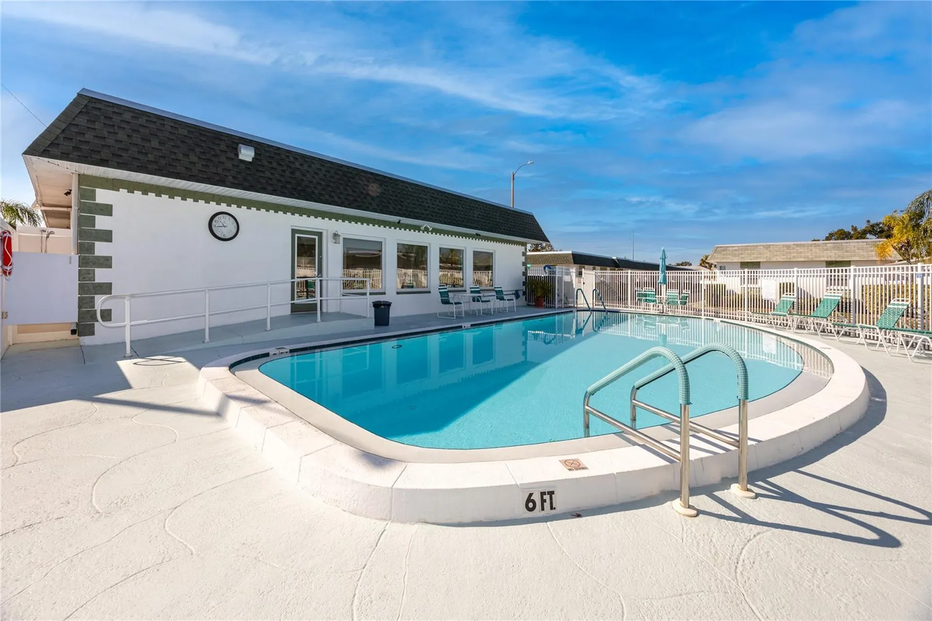 7830 39th Terrace N St Petersburg FL 33709