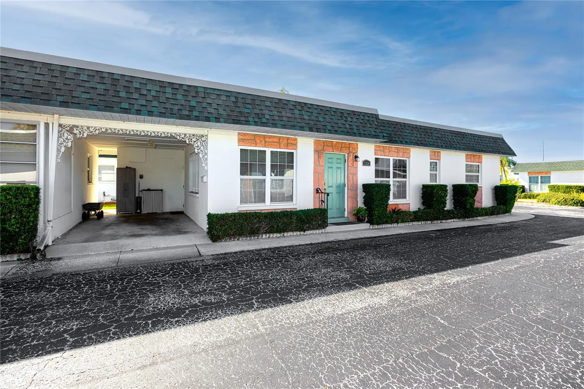 7830 39th Terrace N St Petersburg FL 33709