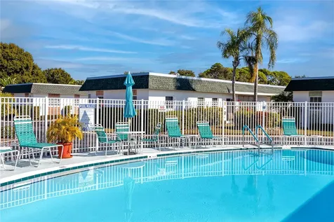 7830 39th Terrace N St Petersburg FL 33709
