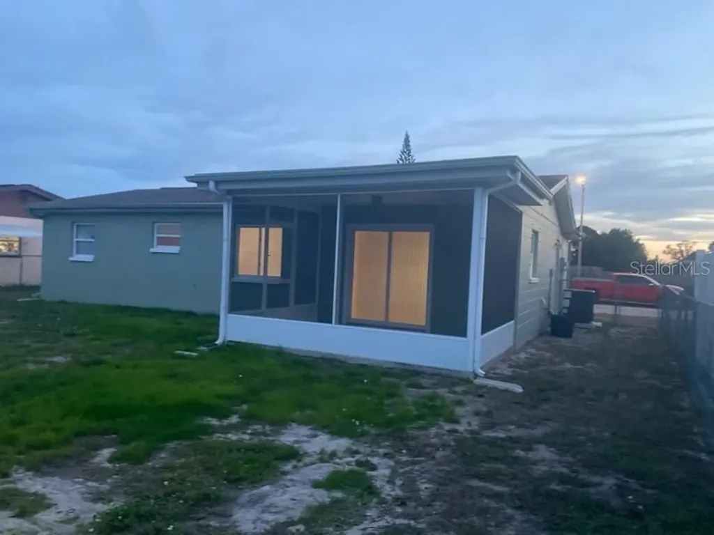 8227 Saybrook Drive Port Richey FL 34668