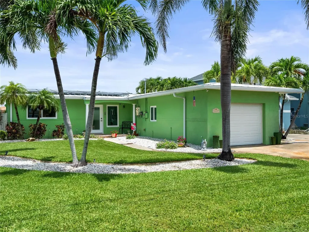 16129 4th Street E Redington Beach FL 33708