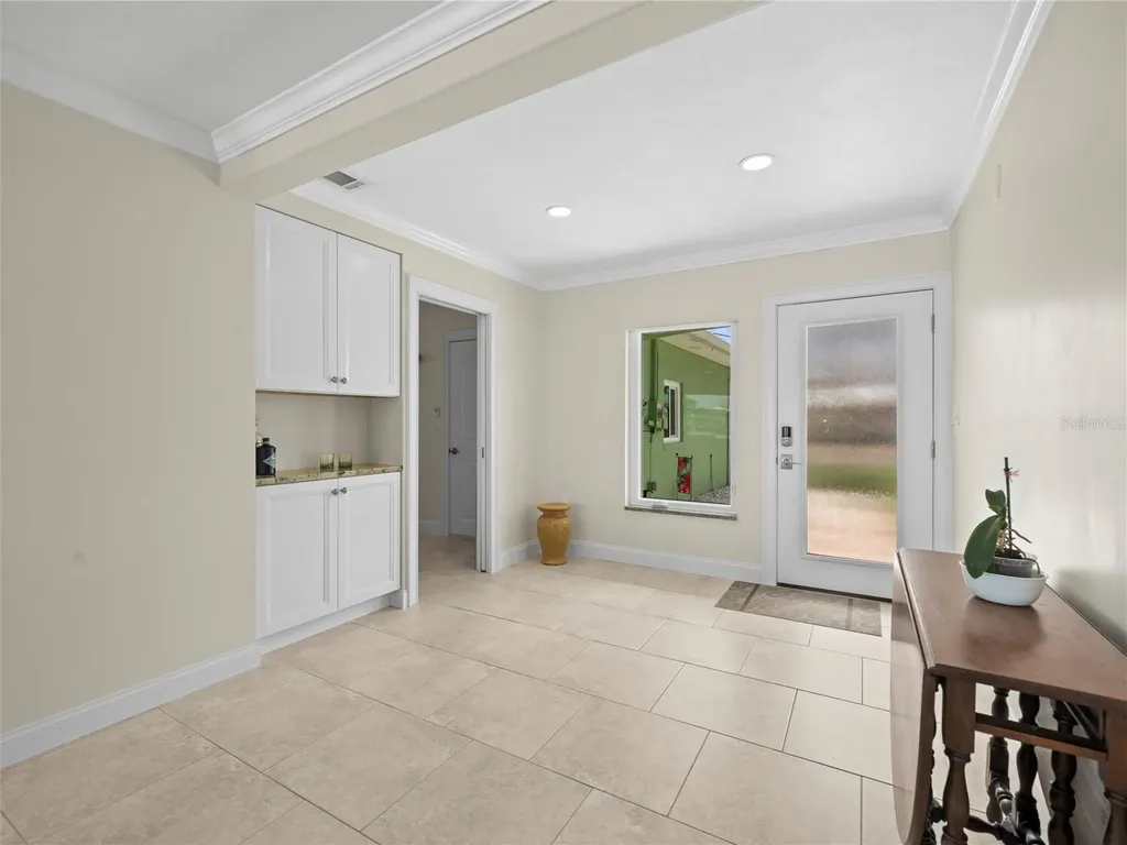 16129 4th Street E Redington Beach FL 33708