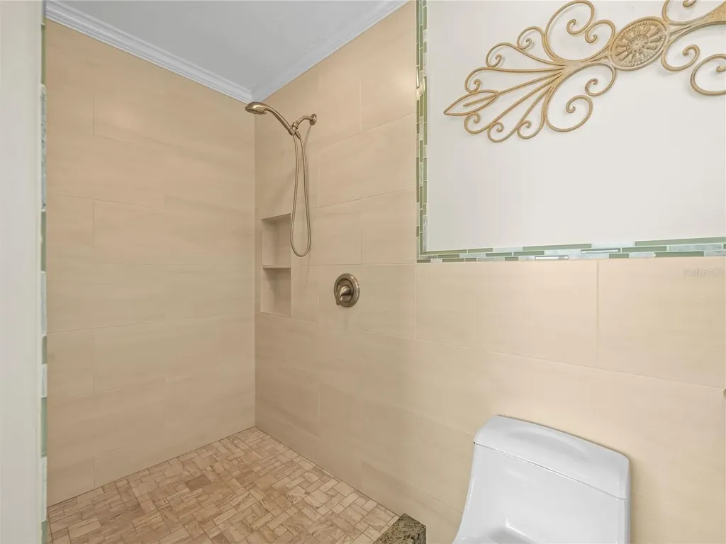 16129 4th Street E Redington Beach FL 33708