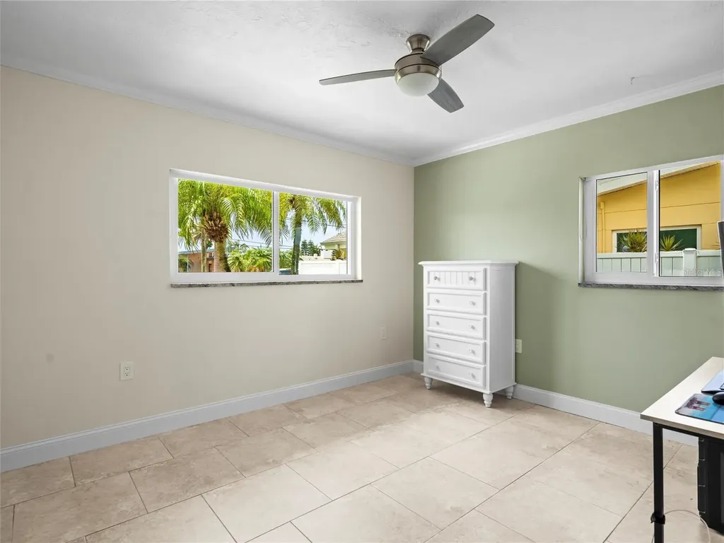 16129 4th Street E Redington Beach FL 33708