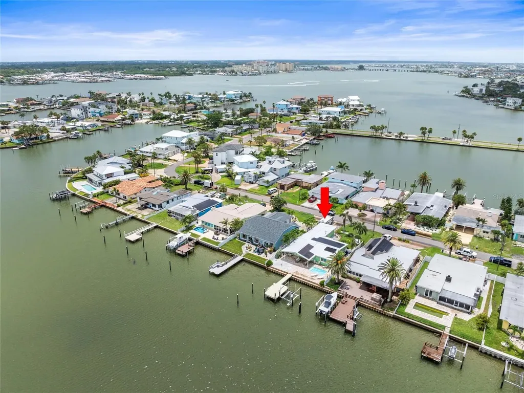 16129 4th Street E Redington Beach FL 33708
