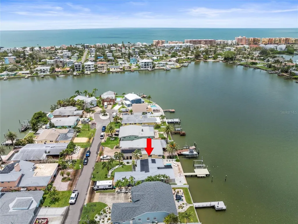 16129 4th Street E Redington Beach FL 33708