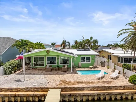 16129 4th Street E Redington Beach FL 33708