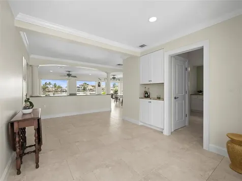 16129 4th Street E Redington Beach FL 33708