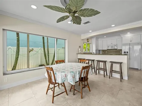 16129 4th Street E Redington Beach FL 33708