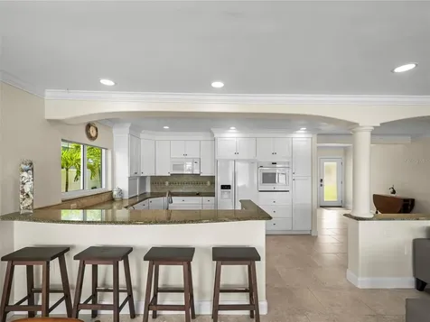 16129 4th Street E Redington Beach FL 33708