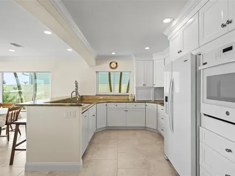 16129 4th Street E Redington Beach FL 33708