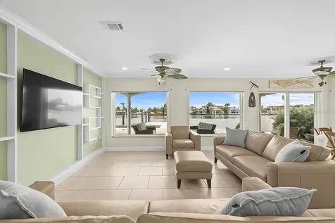 16129 4th Street E Redington Beach FL 33708
