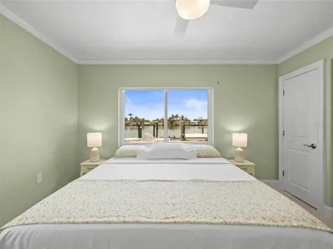 16129 4th Street E Redington Beach FL 33708