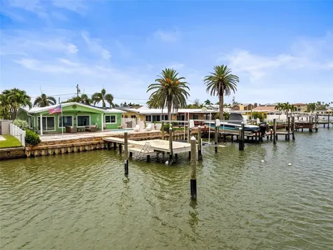 16129 4th Street E Redington Beach FL 33708