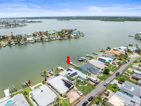 16129 4th Street E Redington Beach FL 33708
