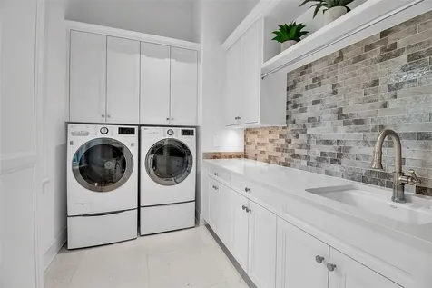 7366 Point Of Rocks Road Sarasota FL 34242