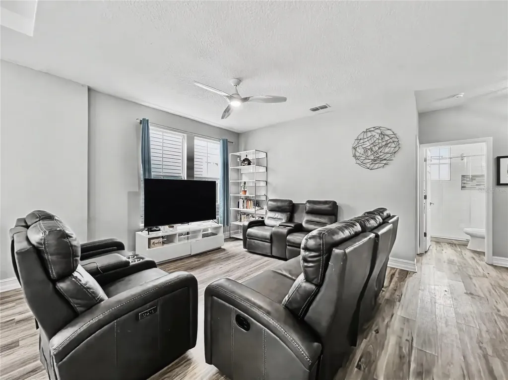 839 Lake Evalyn Drive Celebration FL 34747