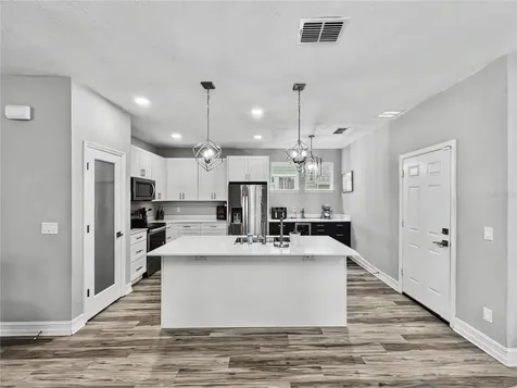 839 Lake Evalyn Drive Celebration FL 34747
