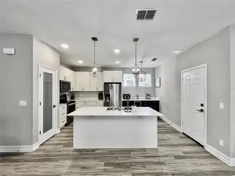 839 Lake Evalyn Drive Celebration FL 34747