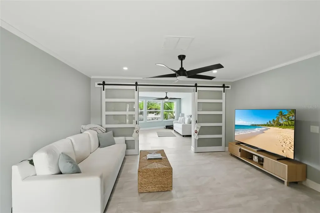 611 Dundee Lane Holmes Beach FL 34217