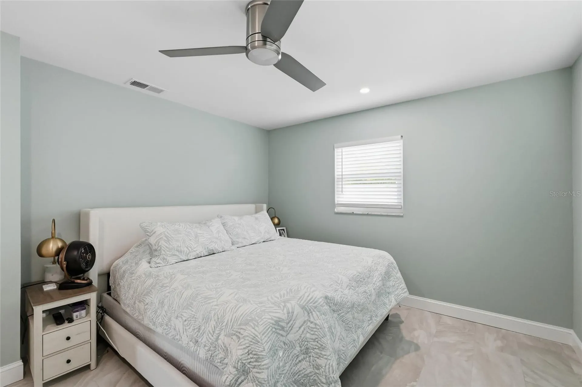 611 Dundee Lane Holmes Beach FL 34217