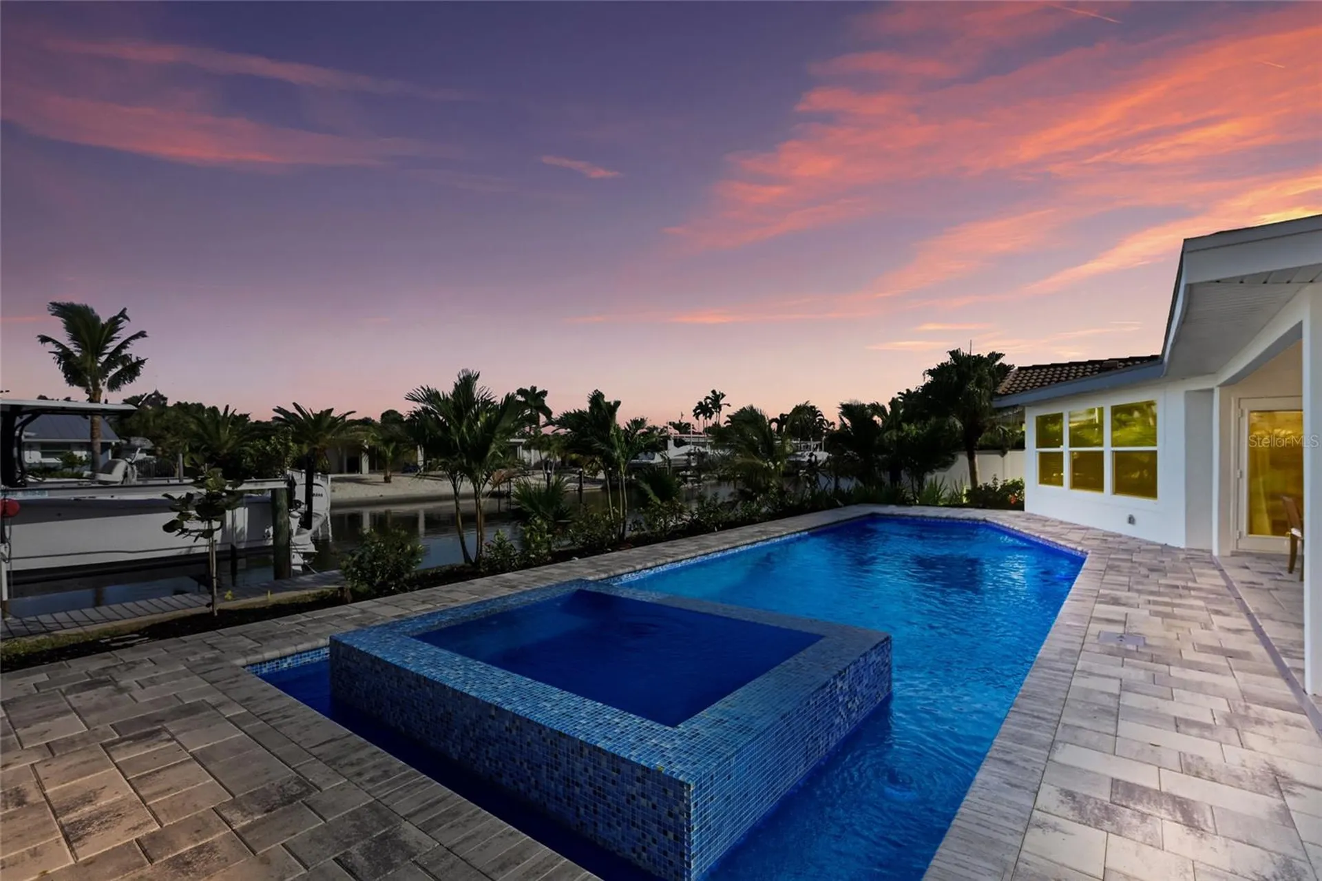 611 Dundee Lane Holmes Beach FL 34217
