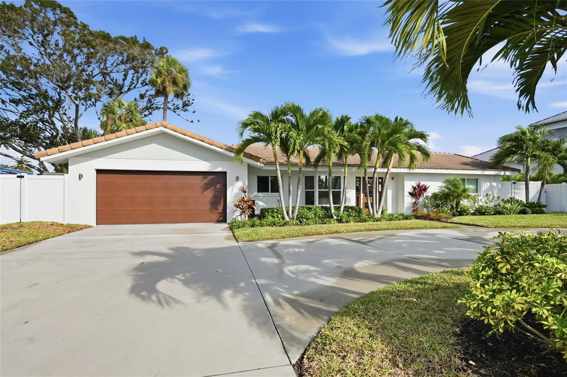 611 Dundee Lane Holmes Beach FL 34217
