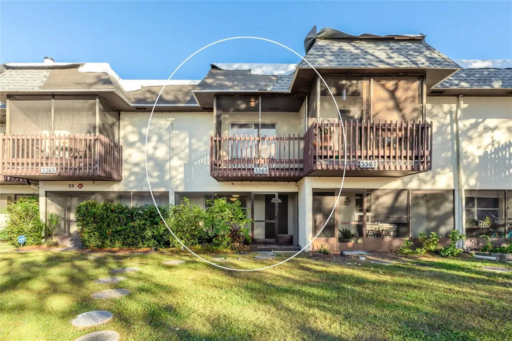 3365 Ramblewood Drive N Sarasota FL 34237