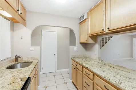3365 Ramblewood Drive N Sarasota FL 34237