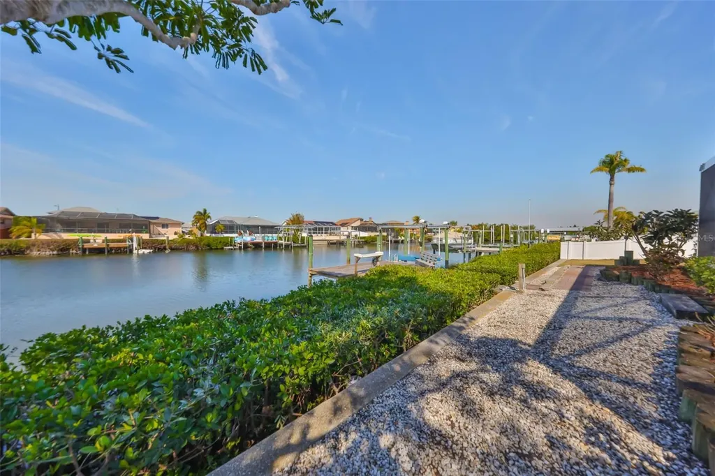 909 Birdie Way Apollo Beach FL 33572
