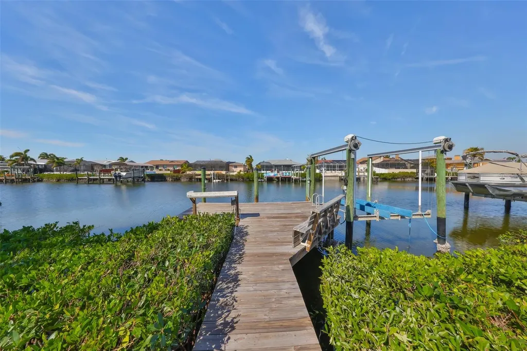 909 Birdie Way Apollo Beach FL 33572
