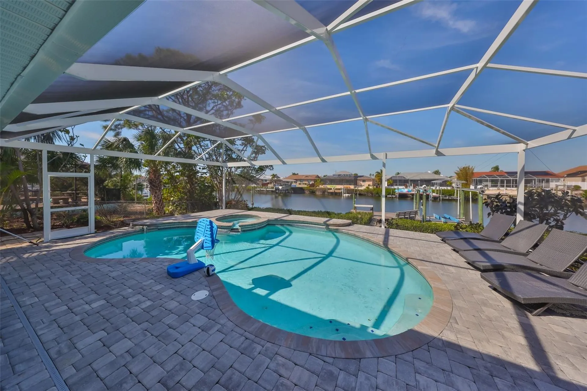 909 Birdie Way Apollo Beach FL 33572