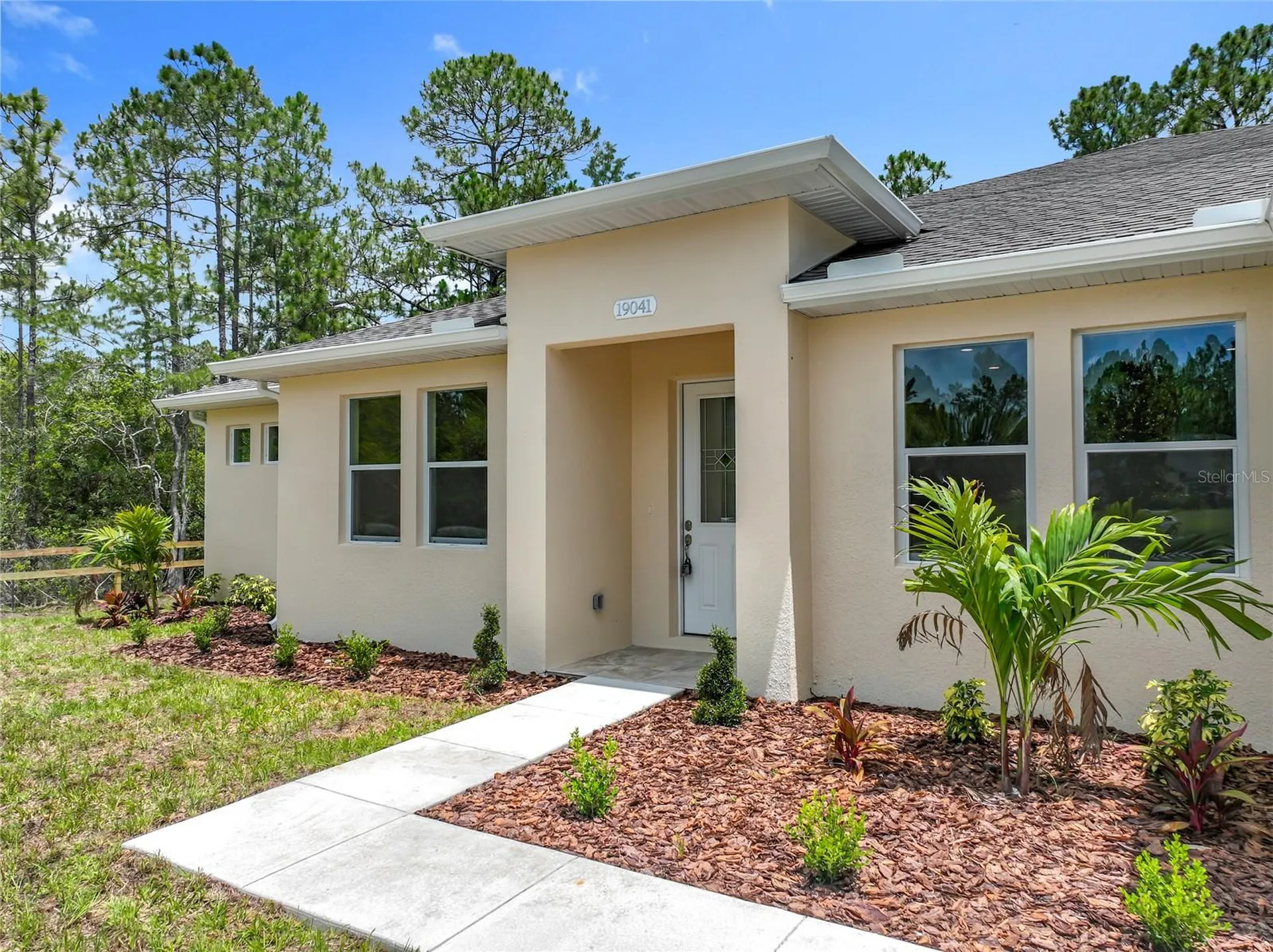 19041 Mardi Gras Street Orlando FL 32833