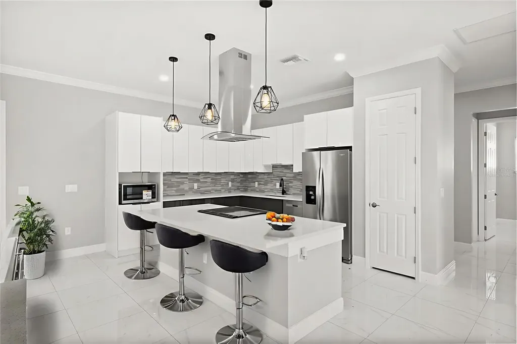 319 Water Shore Drive Leesburg FL 34748