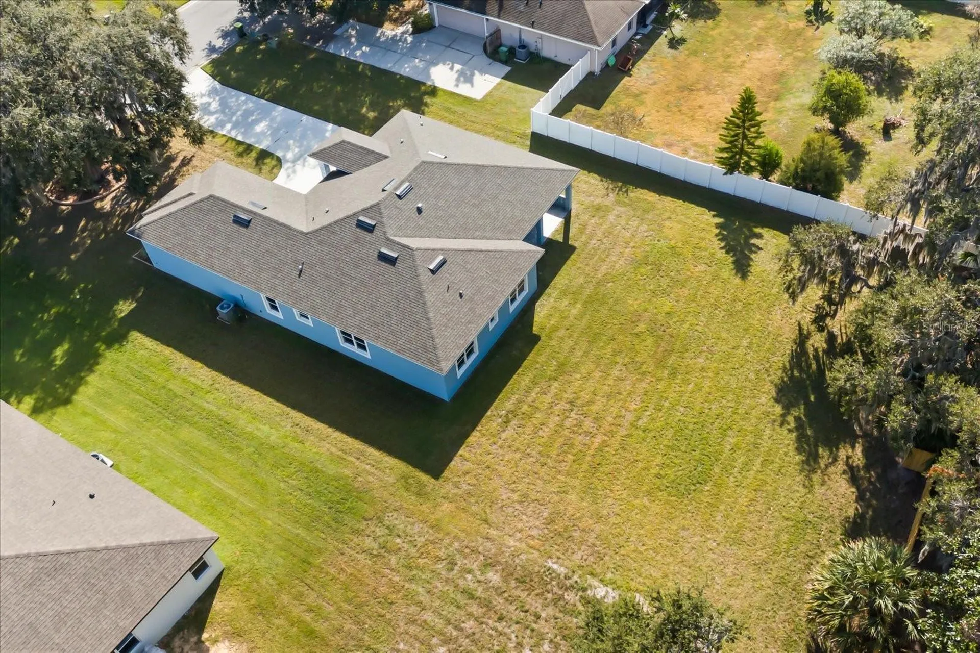 319 Water Shore Drive Leesburg FL 34748
