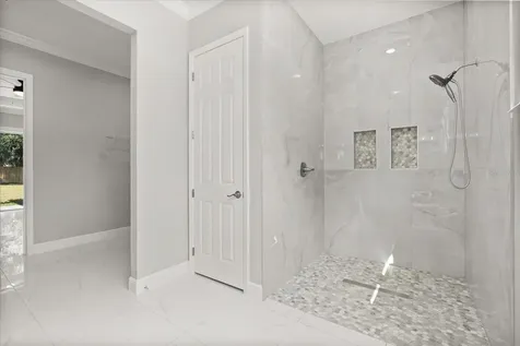 319 Water Shore Drive Leesburg FL 34748