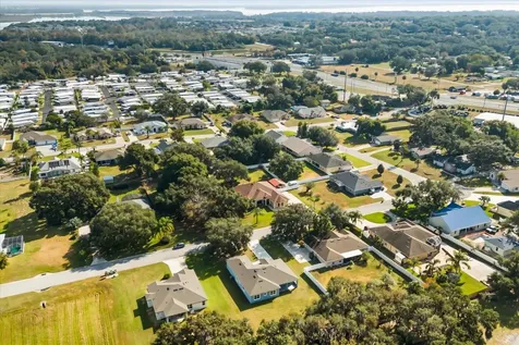 319 Water Shore Drive Leesburg FL 34748