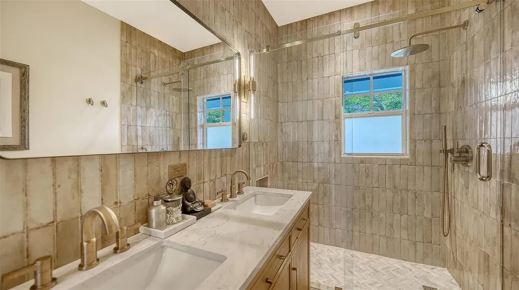 1690 Arlington Street Sarasota FL 34239