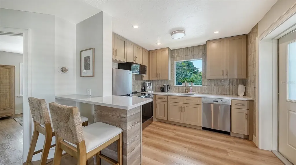 1690 Arlington Street Sarasota FL 34239