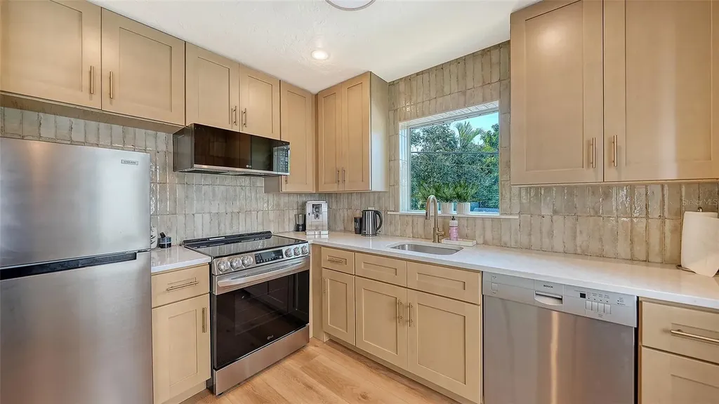 1690 Arlington Street Sarasota FL 34239
