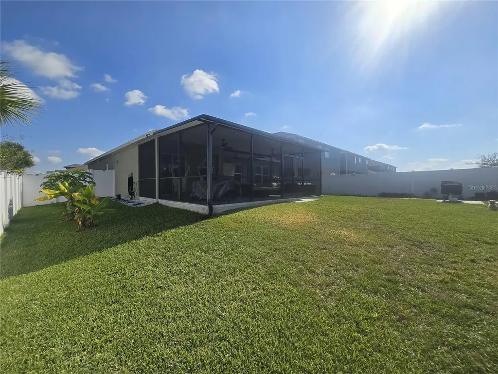 8052 Greenway Avenue Wesley Chapel FL 33544