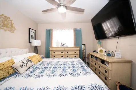 3305 W Aileen Street Tampa FL 33607