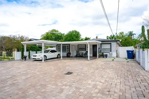 3305 W Aileen Street Tampa FL 33607