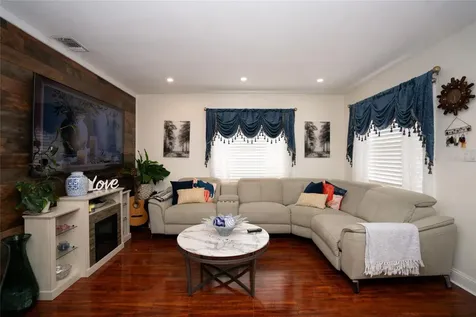 3305 W Aileen Street Tampa FL 33607