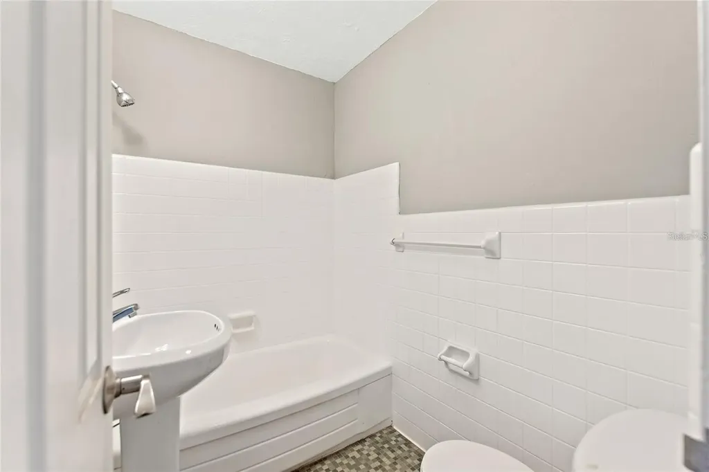 3315 58th Avenue S St Petersburg FL 33712
