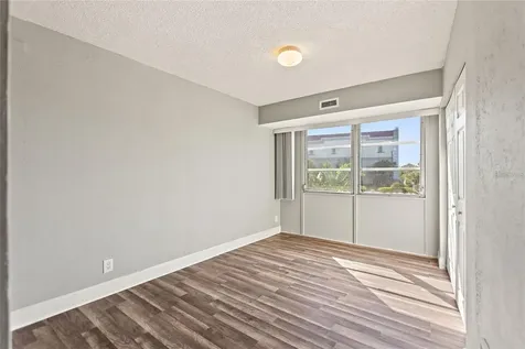 3315 58th Avenue S St Petersburg FL 33712