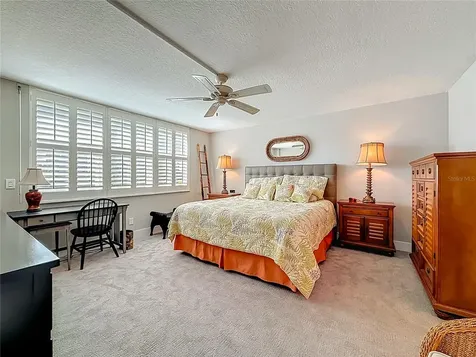 7930 Sun Island Dr S South Pasadena FL 33707