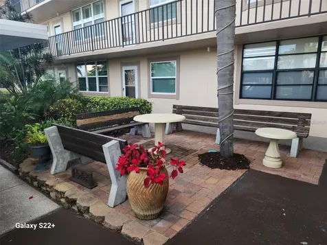 7930 Sun Island Dr S South Pasadena FL 33707